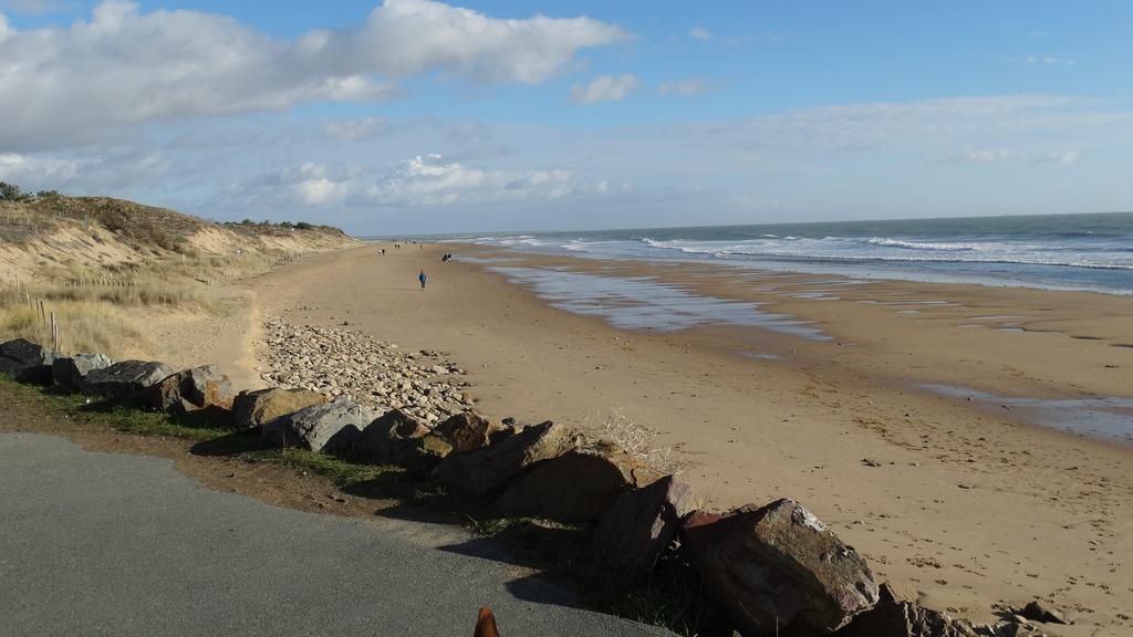 Au Petit Bonheur La Tranche-sur-Mer Exterior foto